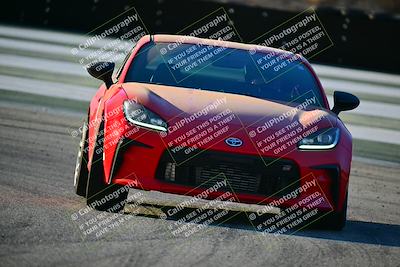 media/Nov-02-2025-Speed Ventures (Sun) [[61724e2e34]]/Black/Session 4/